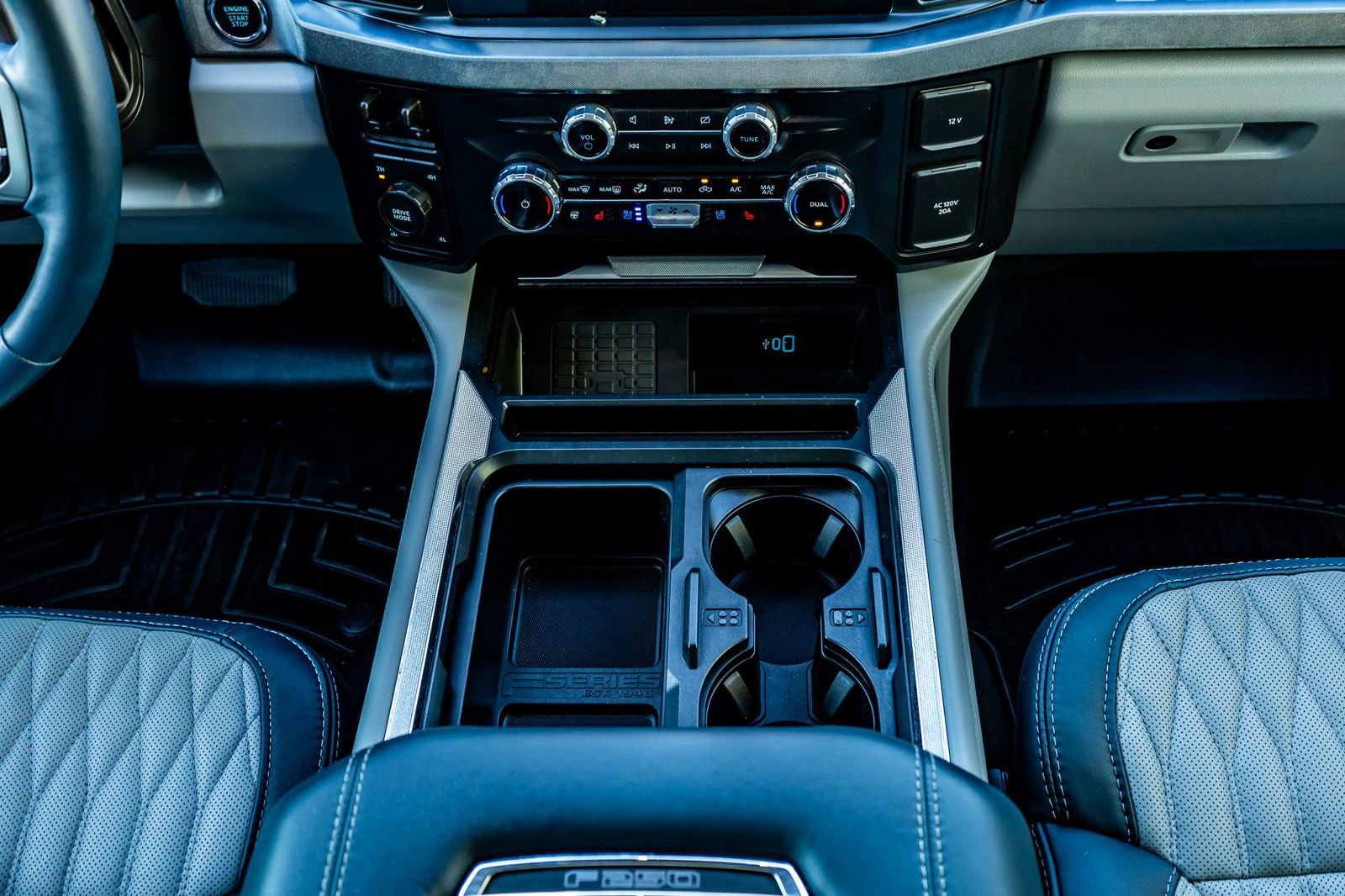 Used 2024 Ford F250 Limited w/ FX4 Off-Road Package image 25