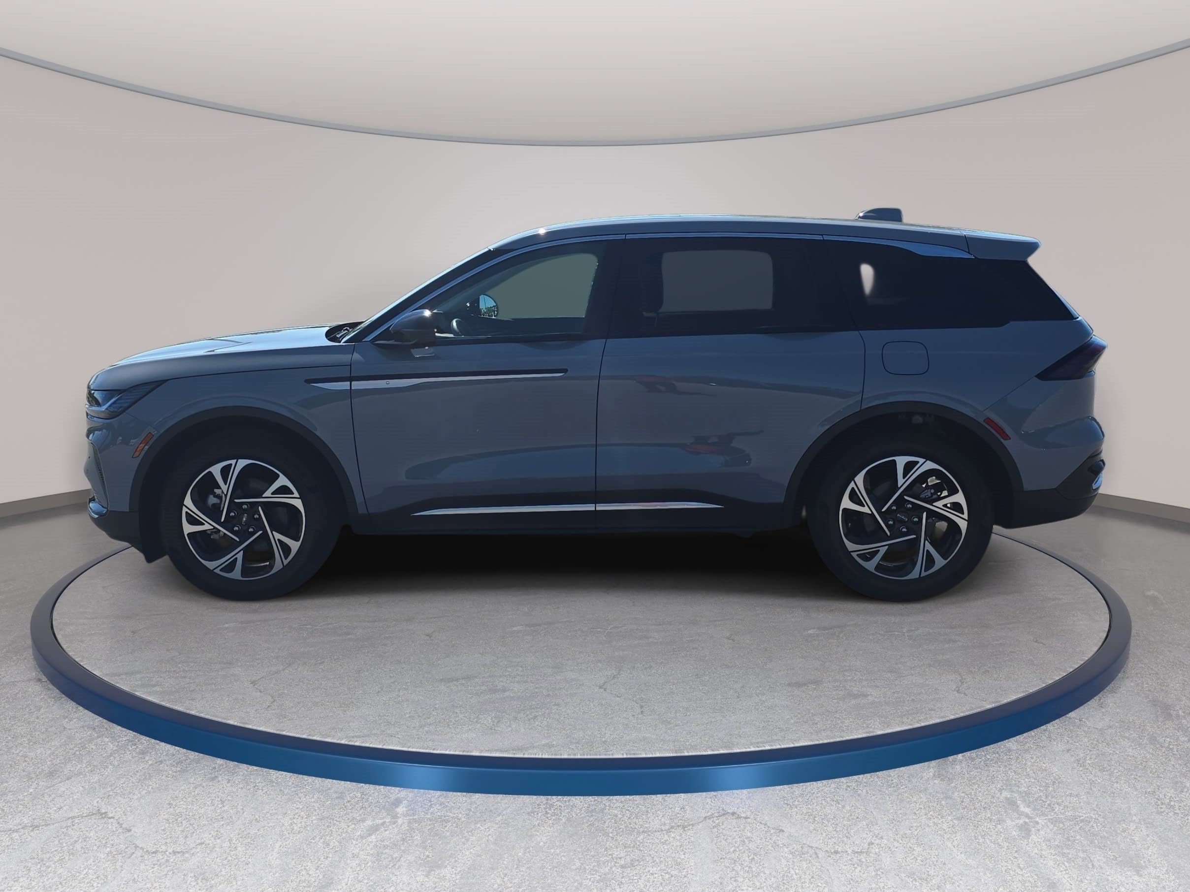 New 2026 Lincoln Nautilus Premier w/ Equipment Group 102A AWD/4WD image 8