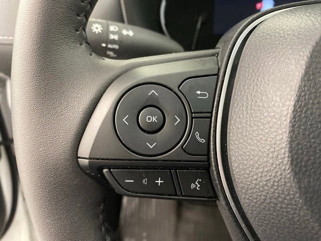 Used 2025 Toyota RAV4 XLE w/ Convenience Package AWD/4WD image 15