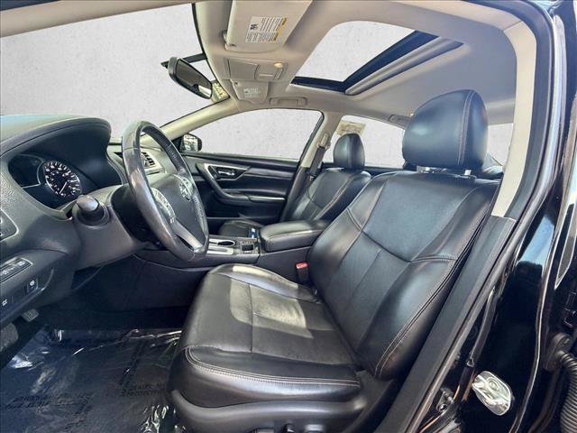 Used 2017 Nissan Altima 2.5 SL w/ Technology Package FWD image 11