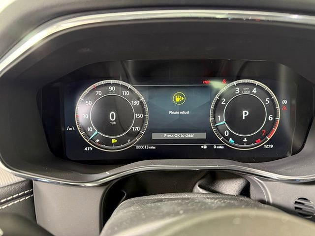 Certified 2025 Jaguar F-PACE R-Dynamic S image 19