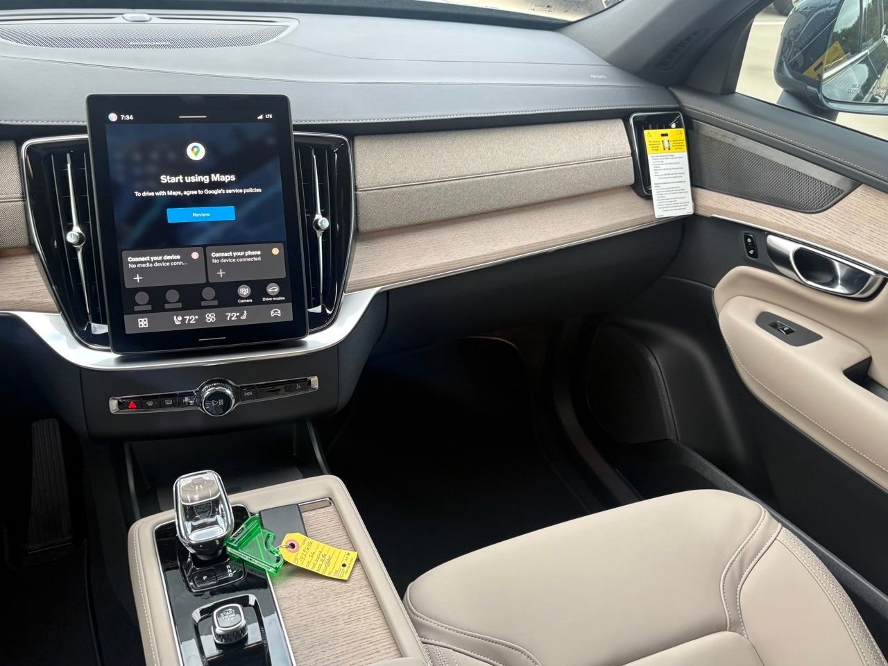 New 2026 Volvo XC90 T8 Plus w/ Protection Package Premier AWD/4WD image 12