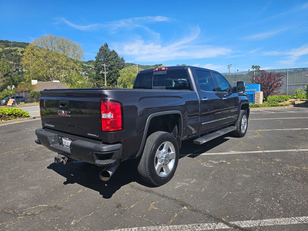 Used 2015 GMC Sierra 2500 Denali w/ Duramax Plus Package image 7