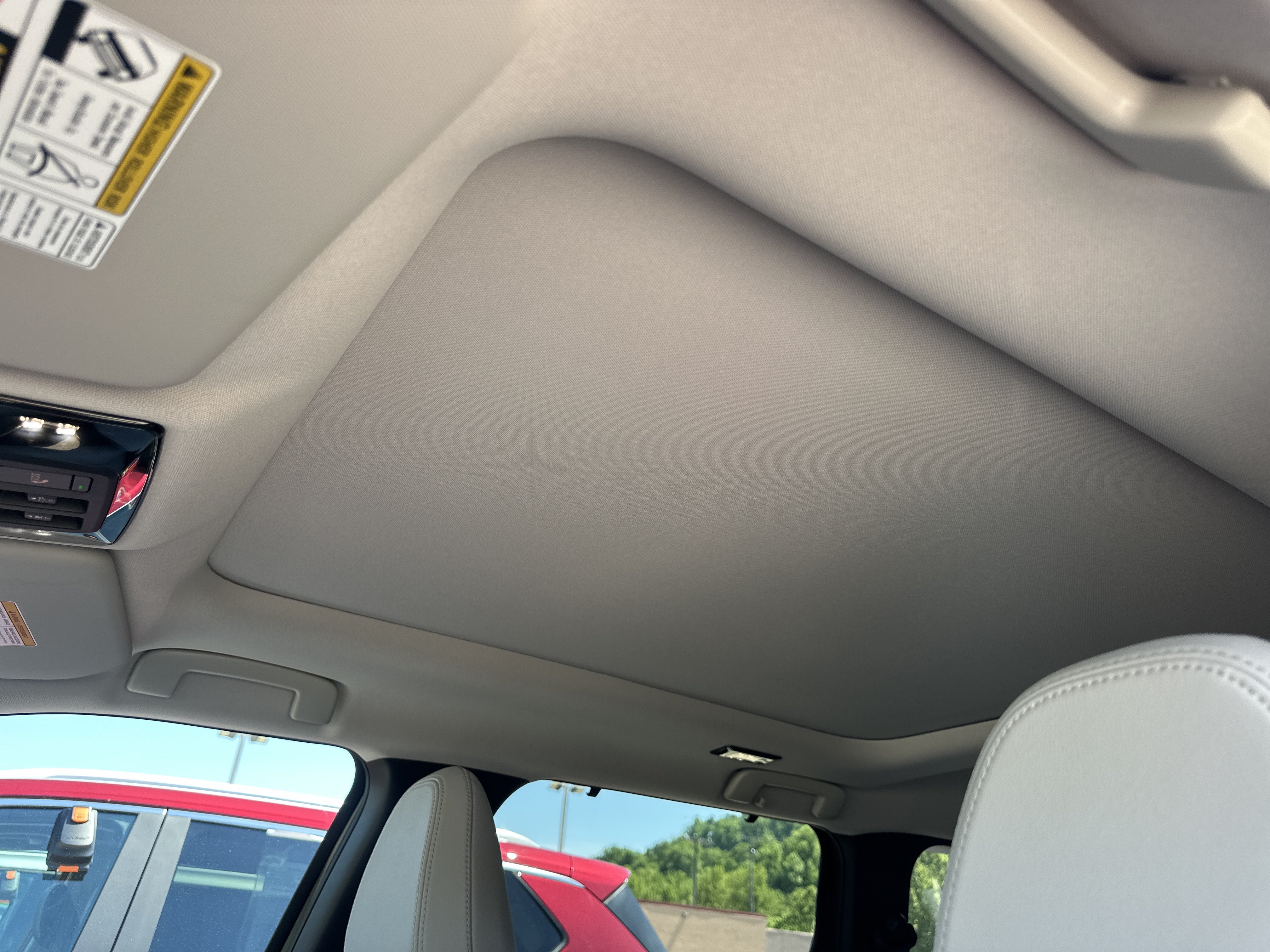 Used 2025 Mitsubishi Outlander AWD image 11