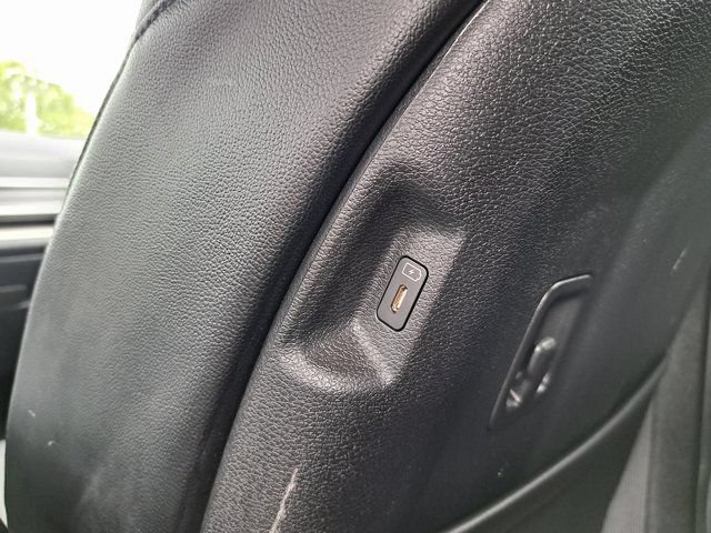 Used 2025 Kia Sportage EX FWD image 28