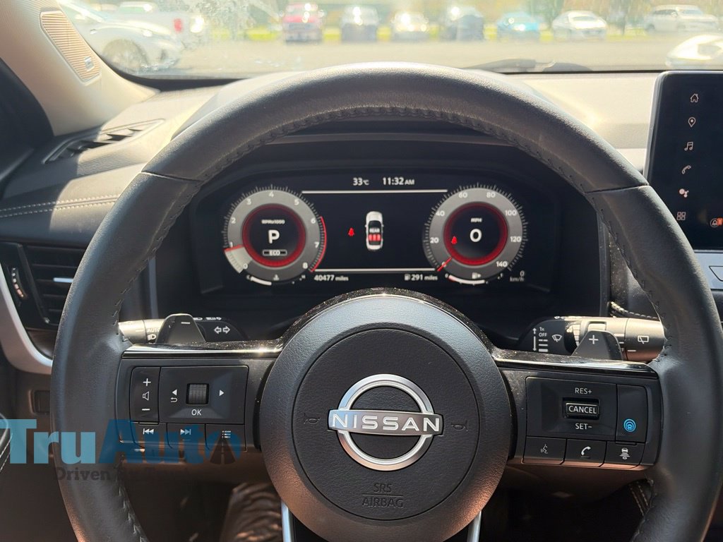 Used 2024 Nissan Rogue Platinum w/ Platinum Premium Package FWD image 25