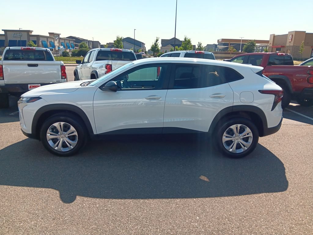 Used 2026 Chevrolet Trax LS FWD video 2