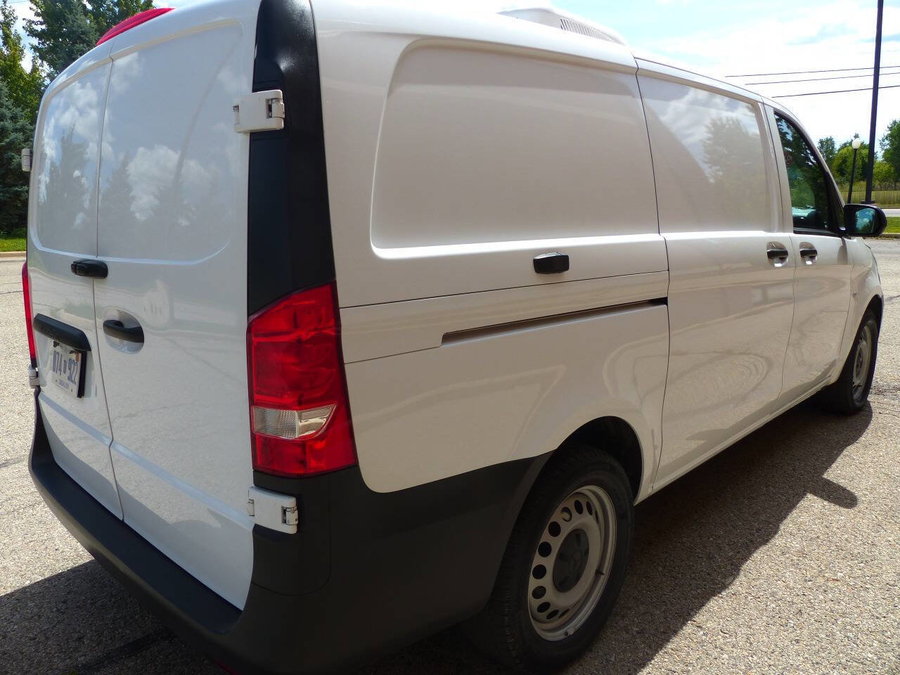 Used 2022 Mercedes-Benz Metris image 10