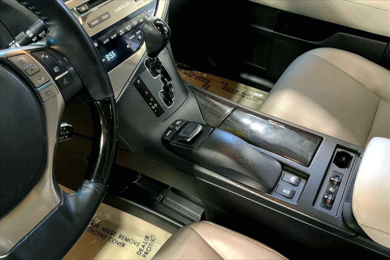 Used 2015 Lexus RX 450h AWD image 17