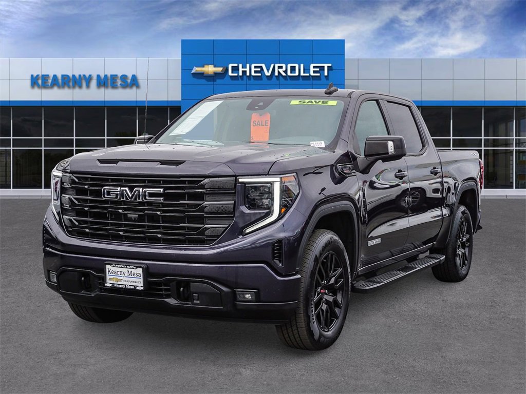 Used 2022 GMC Sierra 1500 Elevation w/ Elevation Premium Package image 3
