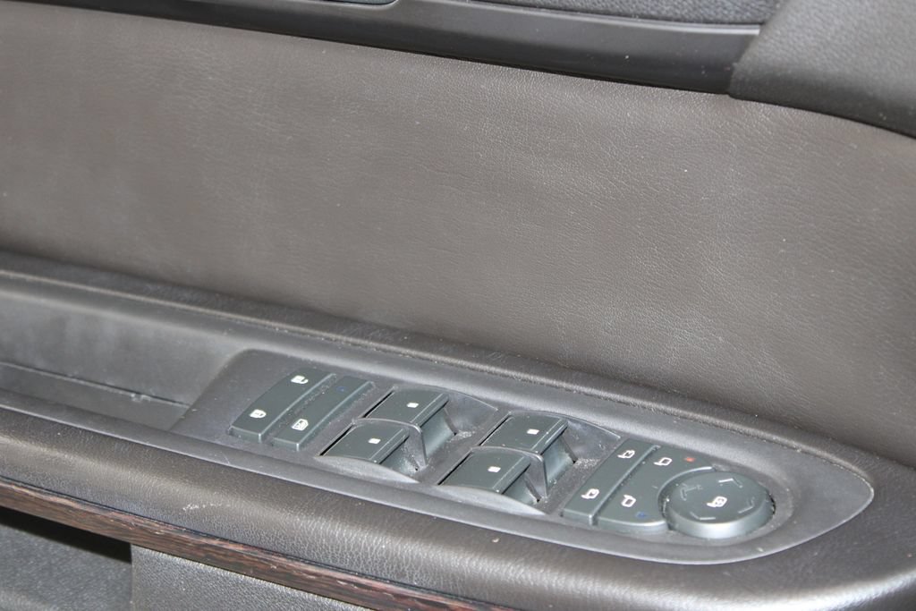 Used 2017 Chevrolet Traverse Premier FWD image 45