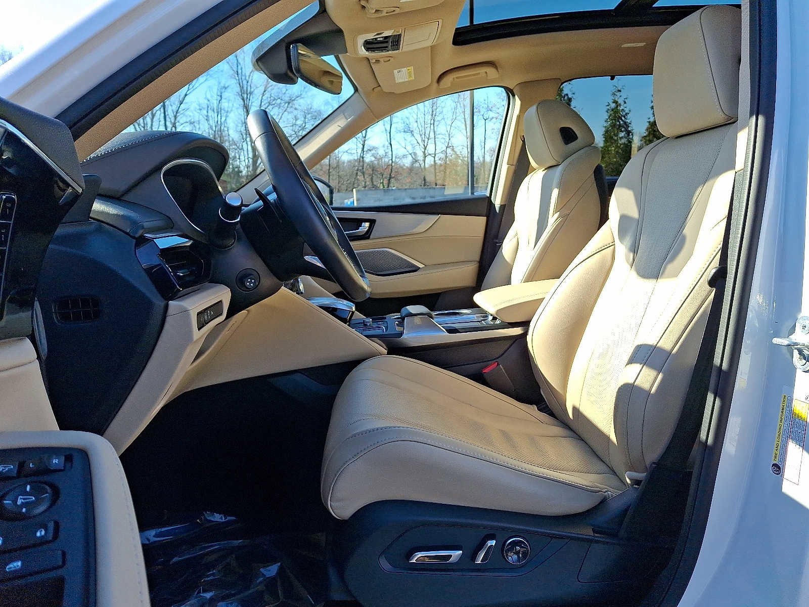 Used 2023 Acura MDX SH-AWD w/ Technology Package image 13