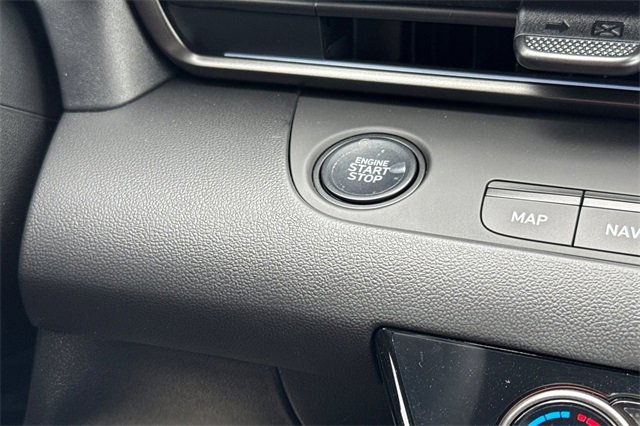 New 2025 Hyundai Elantra SEL image 22