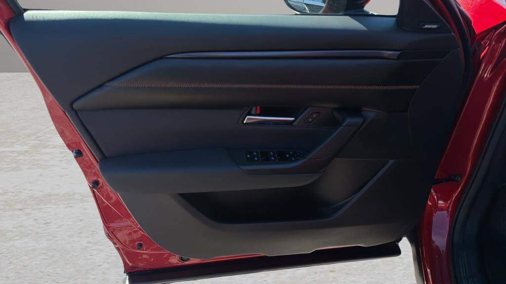 Certified 2025 MAZDA CX-50 2.5 Hybrid w/ Weather Package image 10