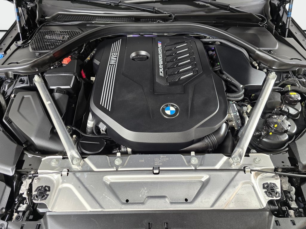 Used 2021 BMW M440i Convertible w/ Premium Package RWD image 14
