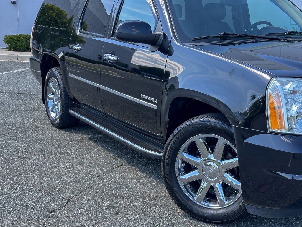 Used 2013 GMC Yukon XL Denali AWD/4WD image 7