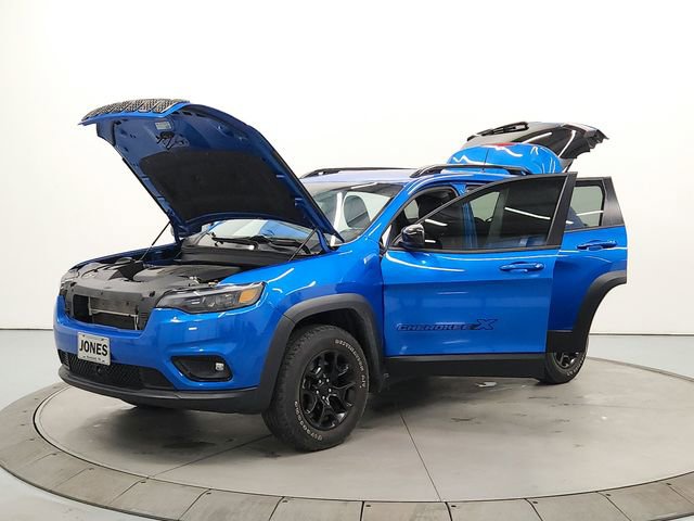 Used 2022 Jeep Cherokee Latitude image 11