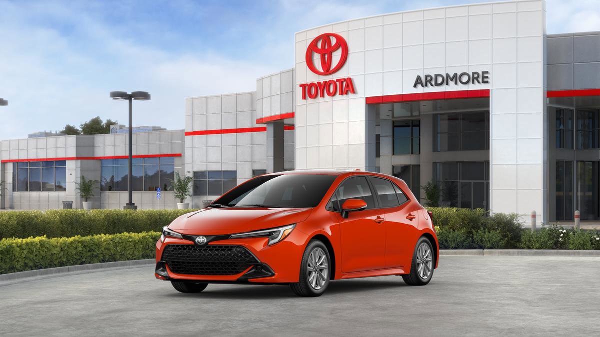 New 2025 Toyota Corolla SE