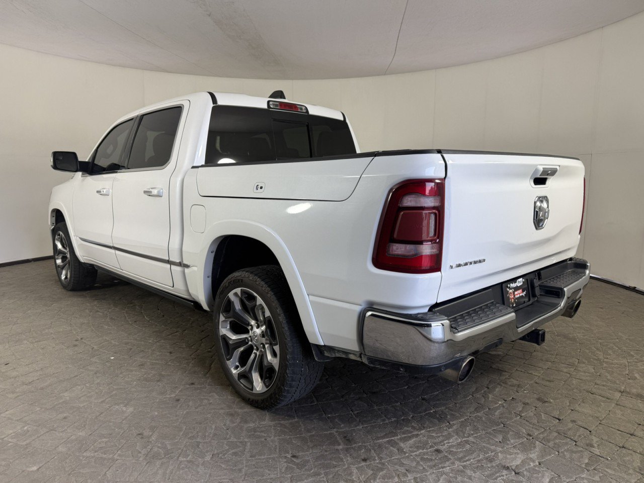 Used 2019 RAM 1500 Limited AWD/4WD image 6