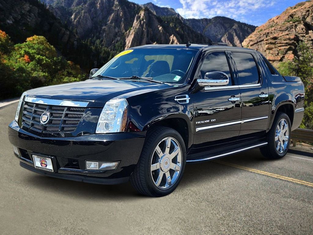 Used 2013 Cadillac Escalade EXT Luxury AWD/4WD image 2