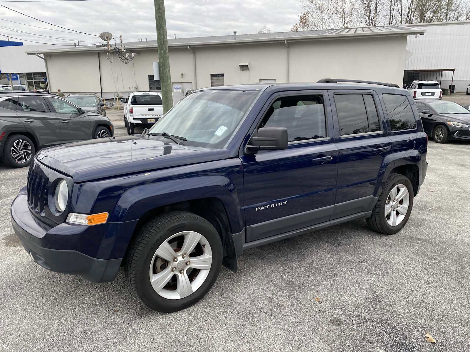 Used 2013 Jeep Patriot Latitude image 9
