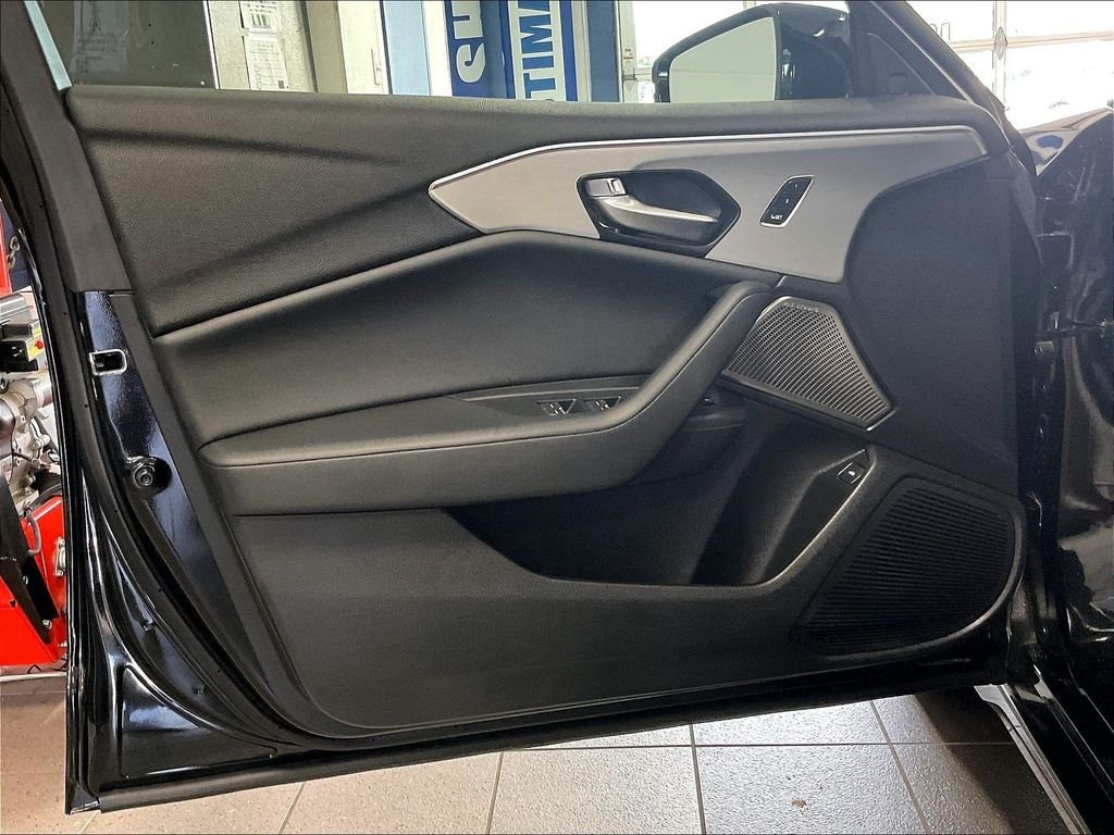 Used 2025 Acura TLX w/ Technology Package FWD image 9