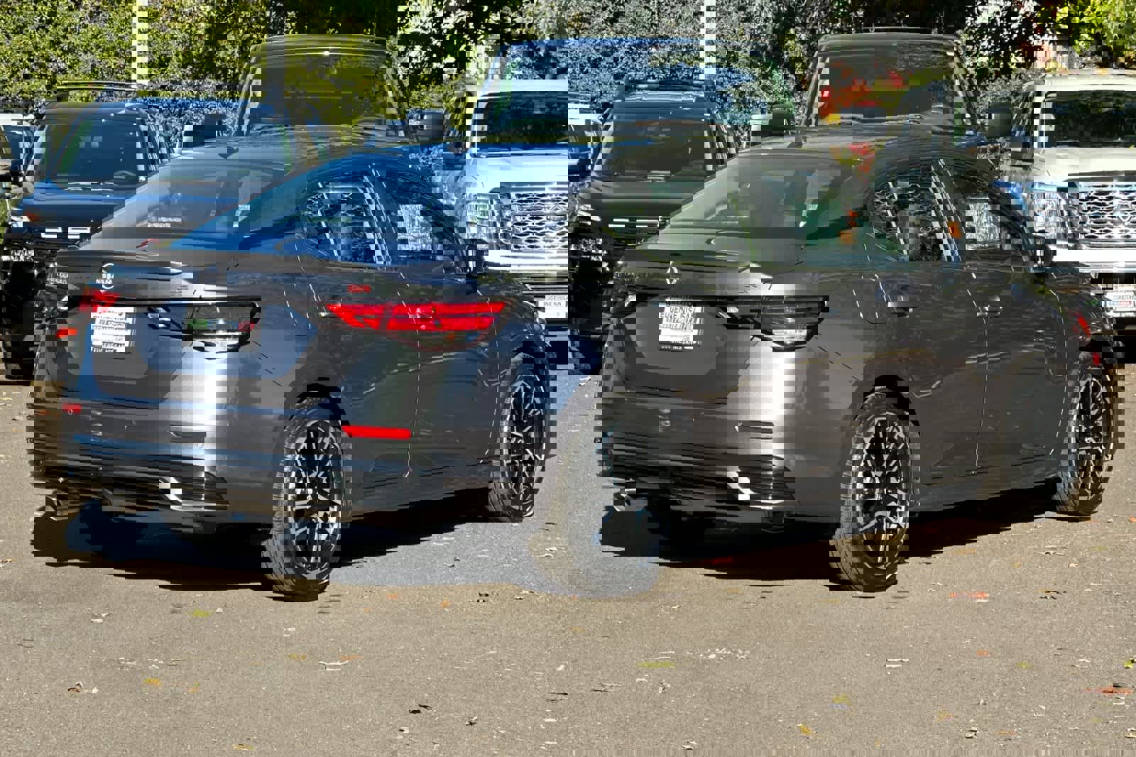 New 2025 Nissan Sentra SR w/ SR Premium Package image 2