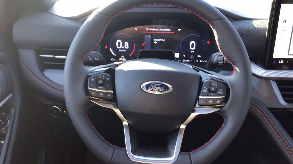 Used 2026 Ford Explorer ST-Line image 19