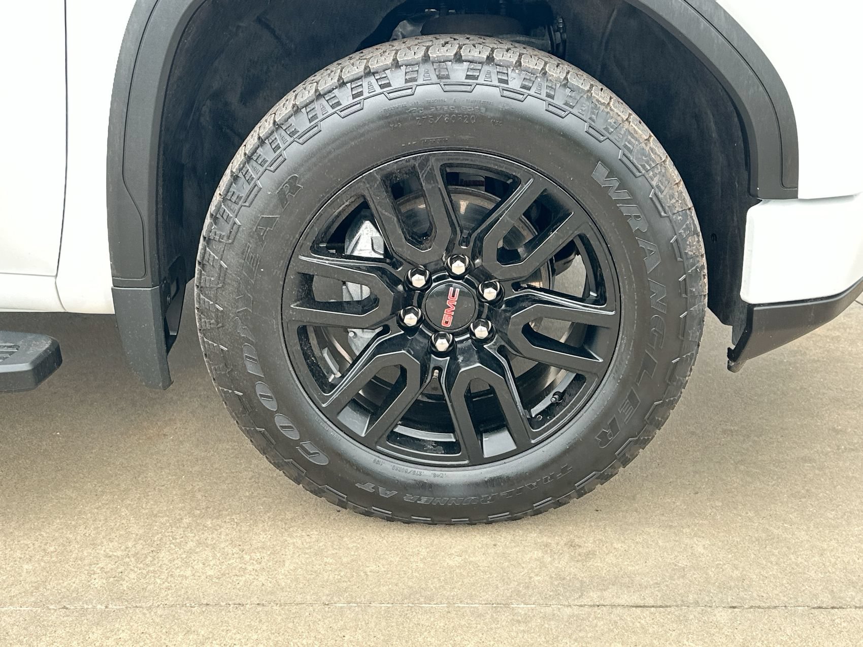 Used 2024 GMC Sierra 1500 Elevation w/ Preferred Package AWD/4WD image 10