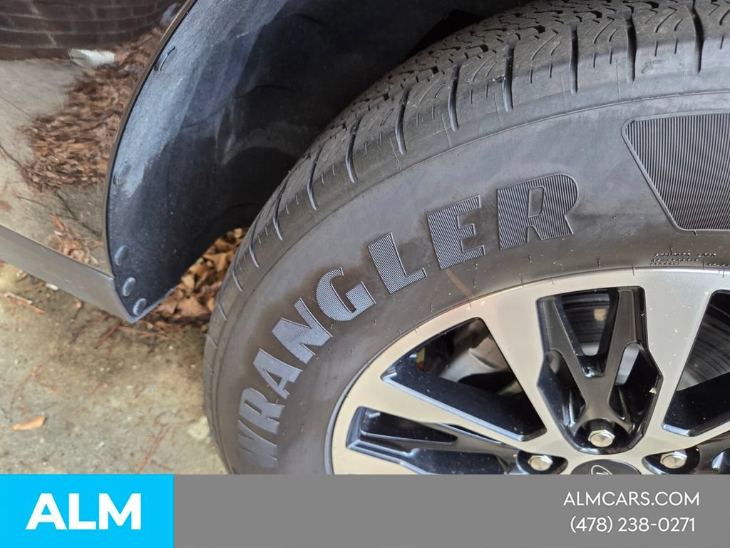 Used 2025 Ford Expedition Platinum AWD/4WD image 17