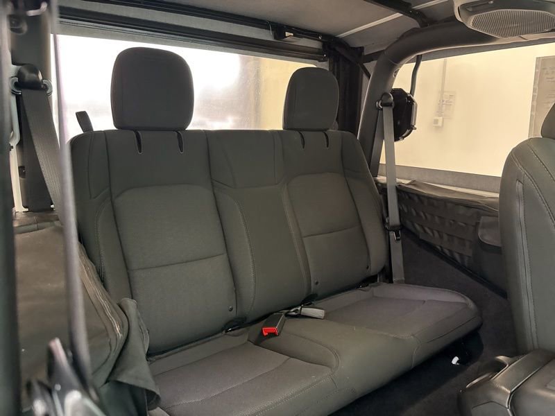 Used 2019 Jeep Wrangler Sport image 9