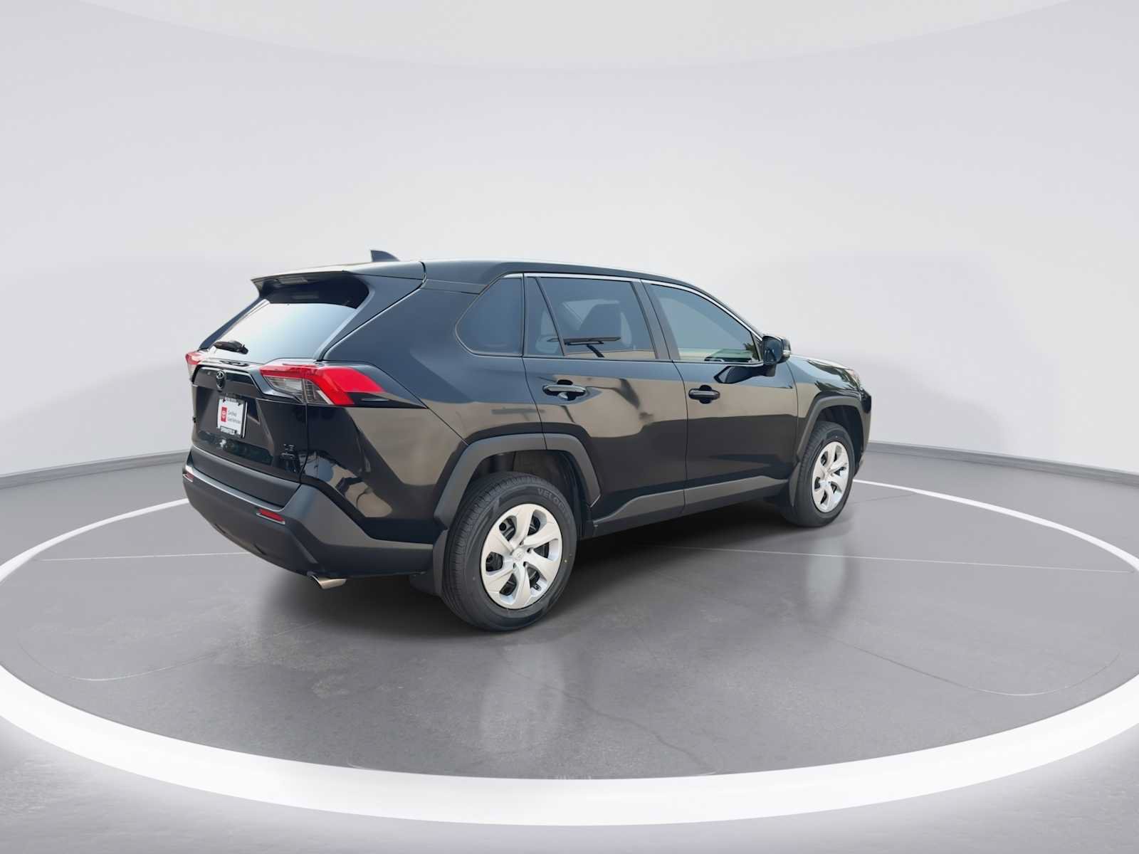 Certified 2024 Toyota RAV4 LE AWD/4WD image 8