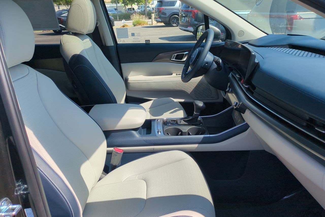 New 2026 Kia Carnival SX Prestige image 25