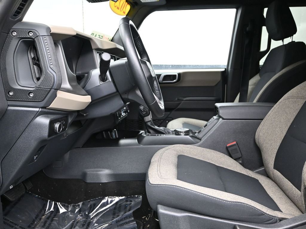 Used 2025 Ford Bronco Big Bend image 18