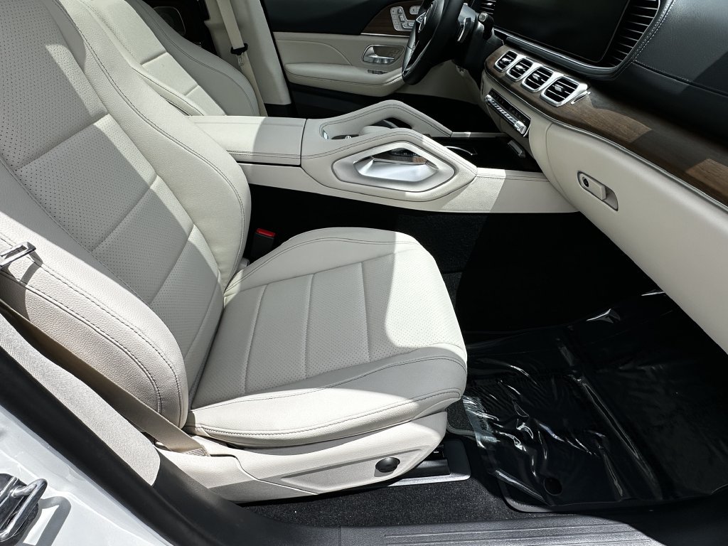 New 2026 Mercedes-Benz GLS 450 4MATIC image 14