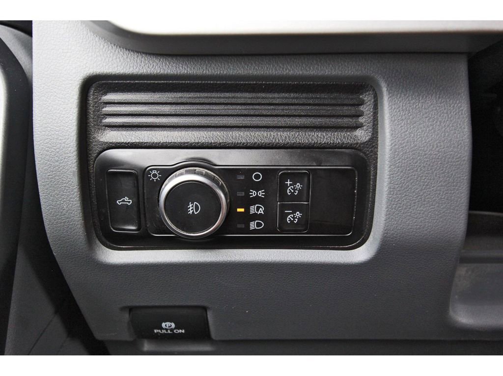 Used 2025 Ford F250 XLT image 19