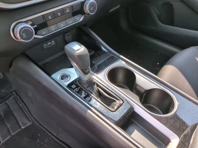 Used 2024 Nissan Altima 2.5 SV FWD image 19