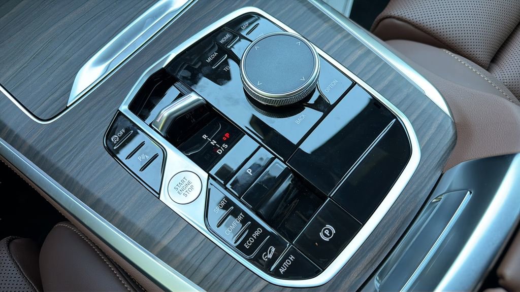 New 2026 BMW X5 xDrive40i w/ Premium Package image 27