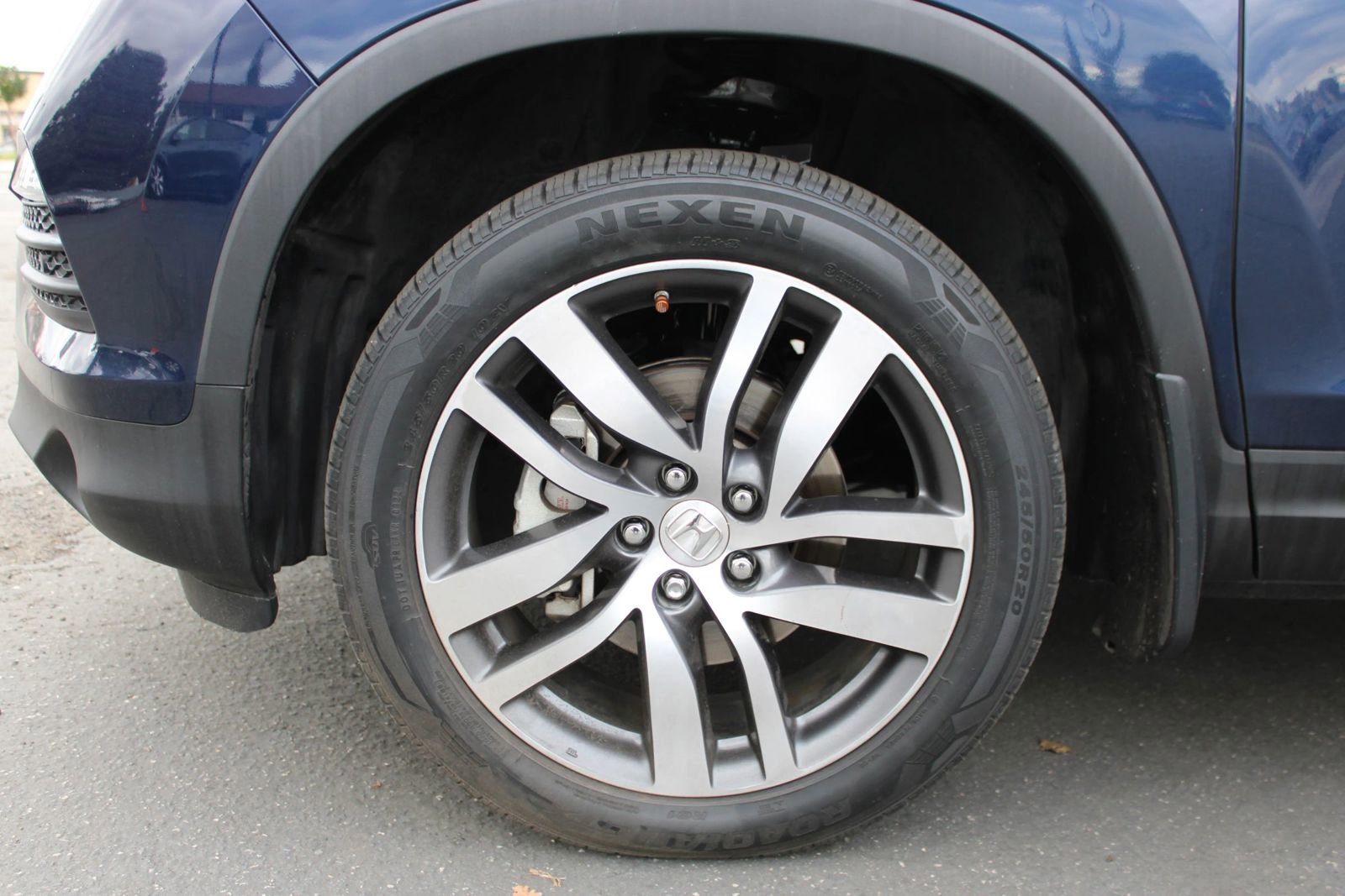 Used 2016 Honda Pilot Touring image 13