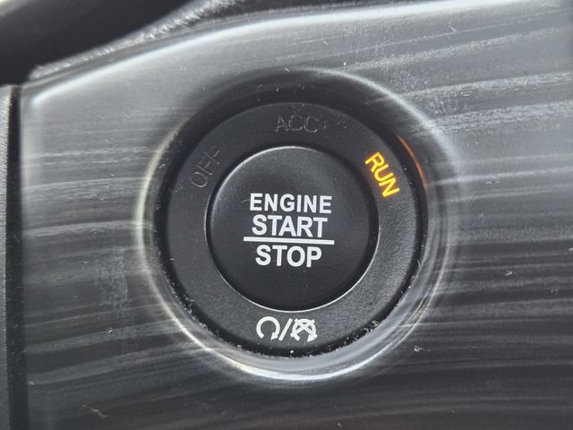 Used 2021 Jeep Grand Cherokee Freedom Edition RWD image 20