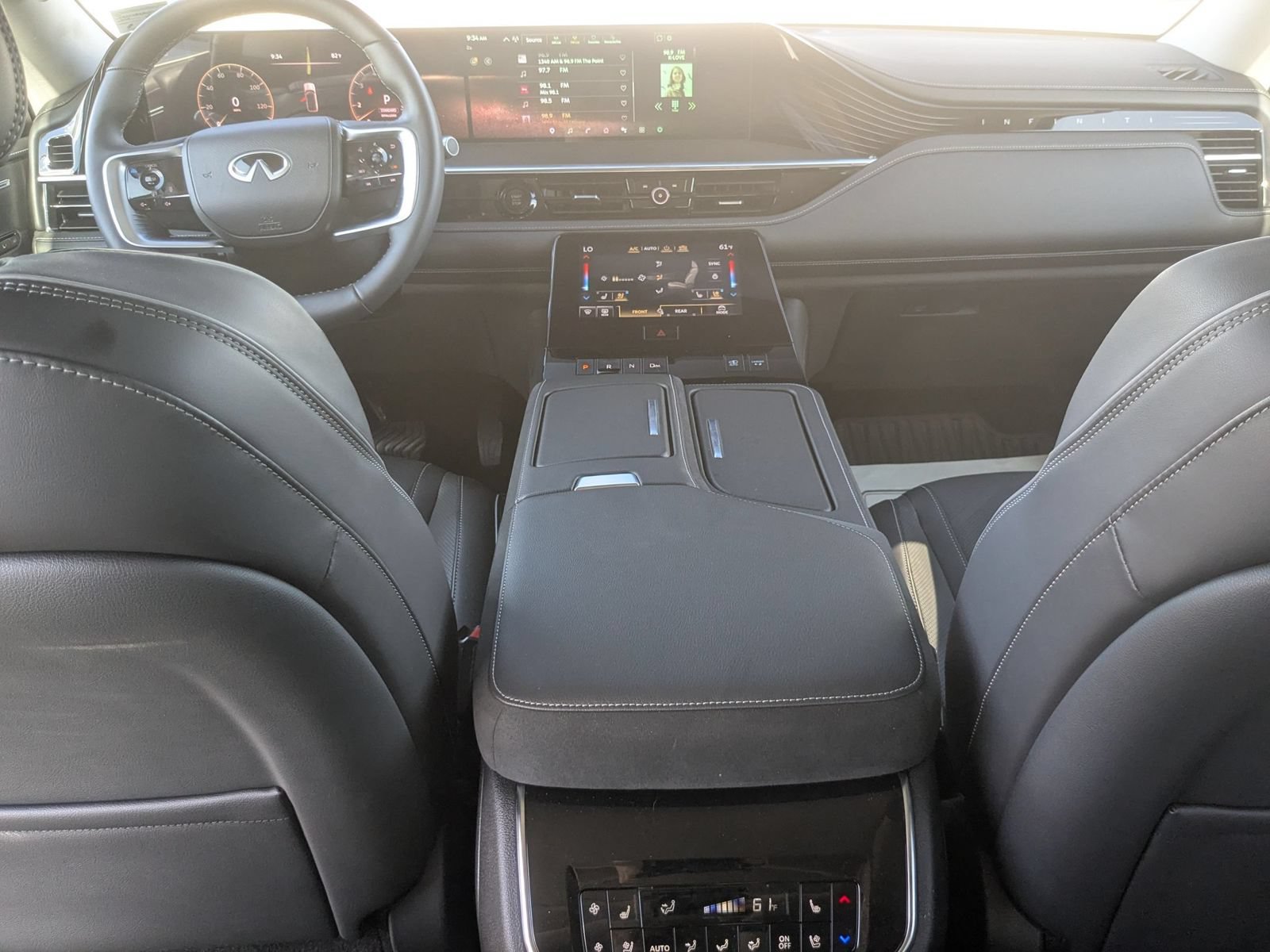 Used 2025 INFINITI QX80 Luxe AWD/4WD image 32