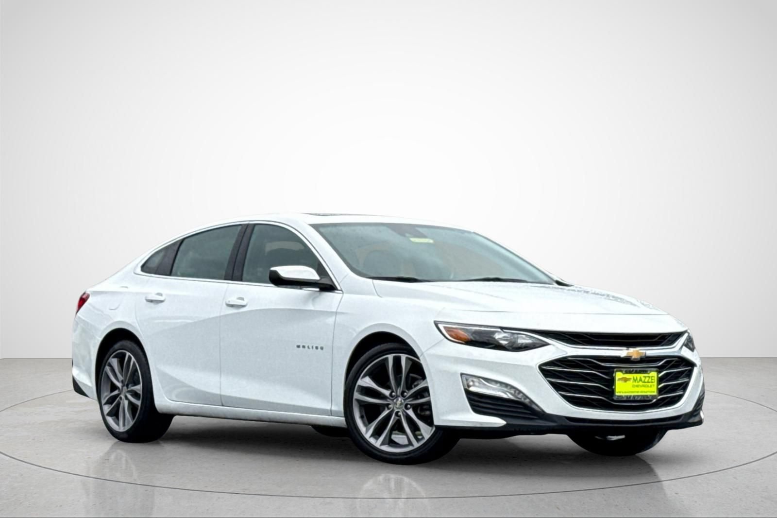 Used 2023 Chevrolet Malibu LT FWD image 2