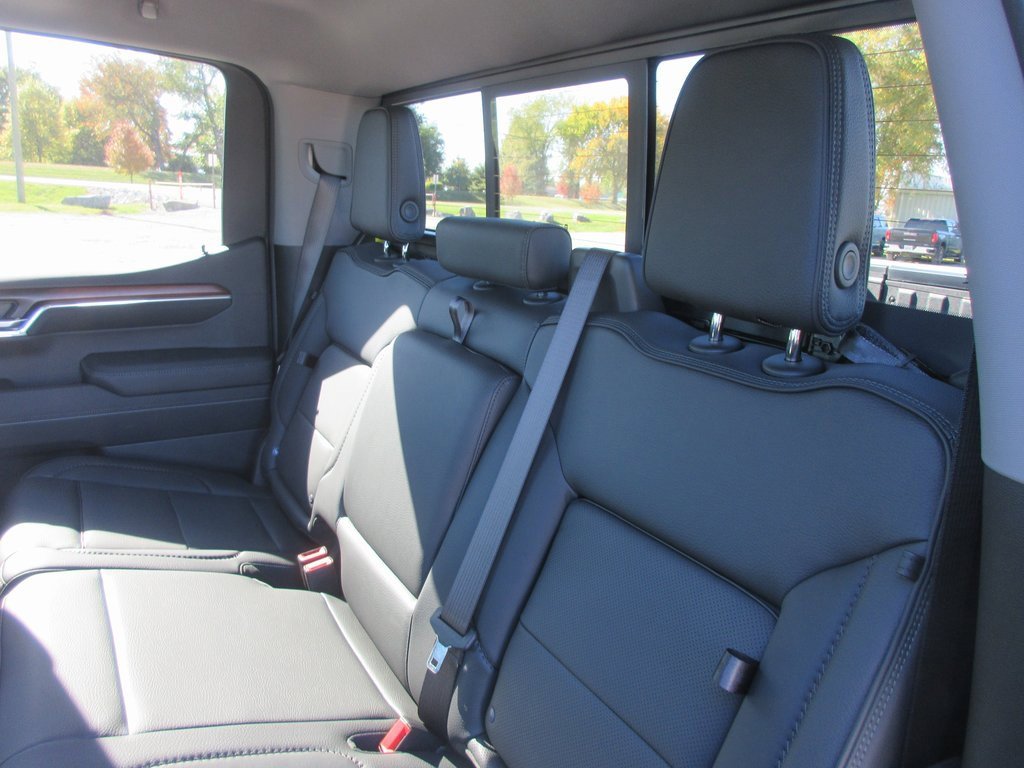 New 2026 GMC Sierra 1500 Denali w/ Denali Reserve Package image 15