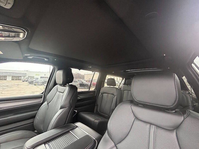 New 2025 Jeep Wagoneer L Series III w/ Quick Order Package 25C Super image 4