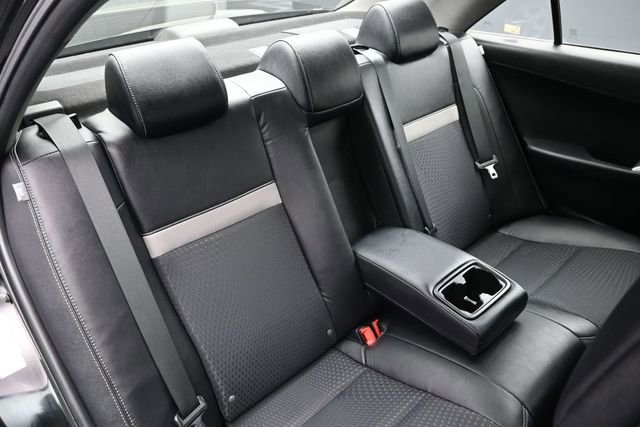 Used 2012 Toyota Camry SE FWD image 14