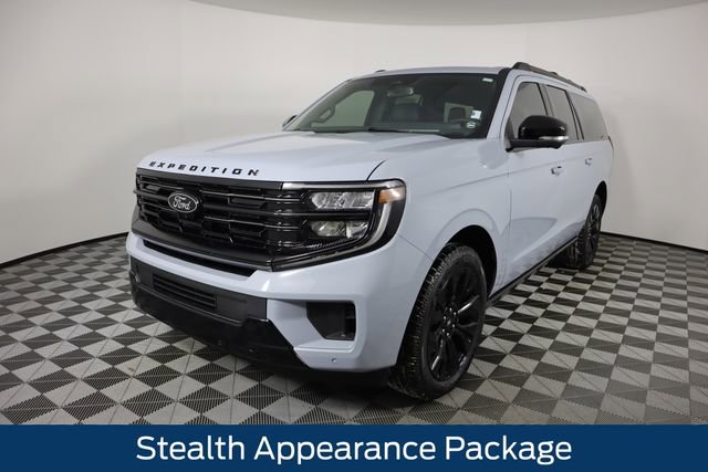New 2025 Ford Expedition Max Platinum w/ Stealth Appearance Package image 8