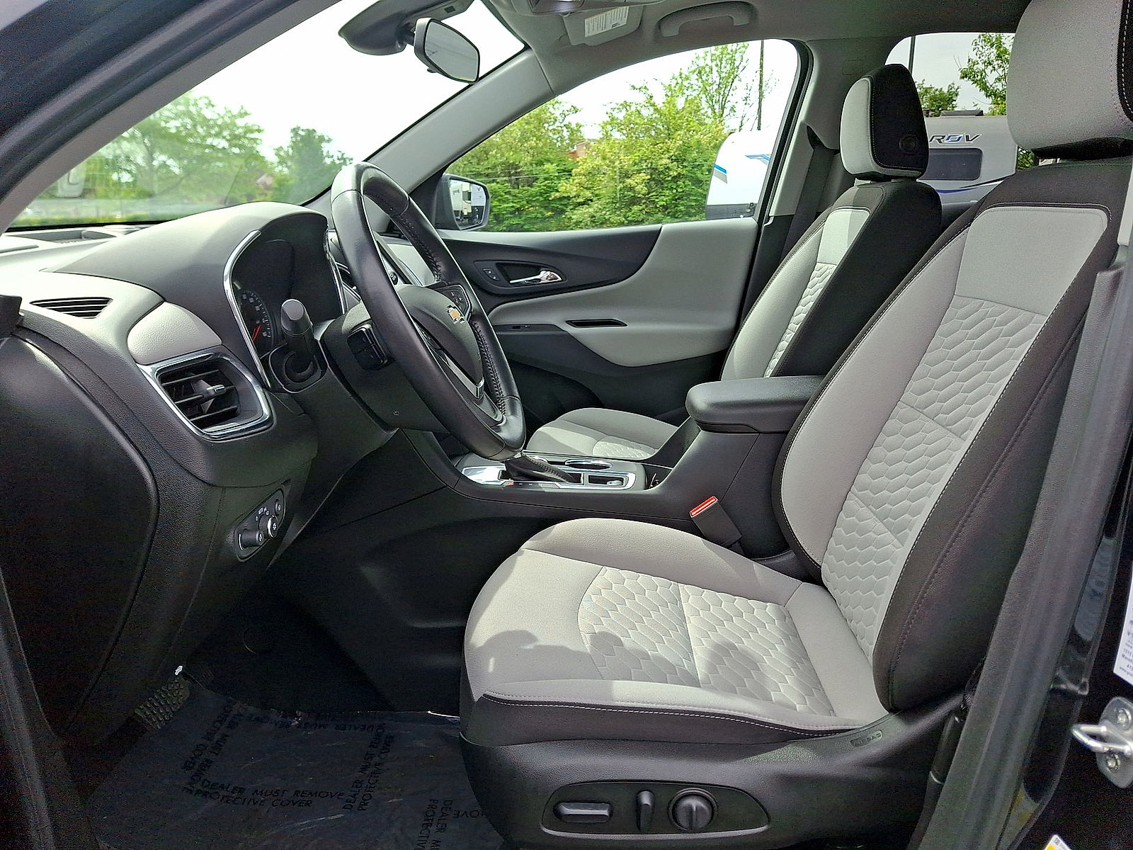 Used 2020 Chevrolet Equinox LT FWD image 11