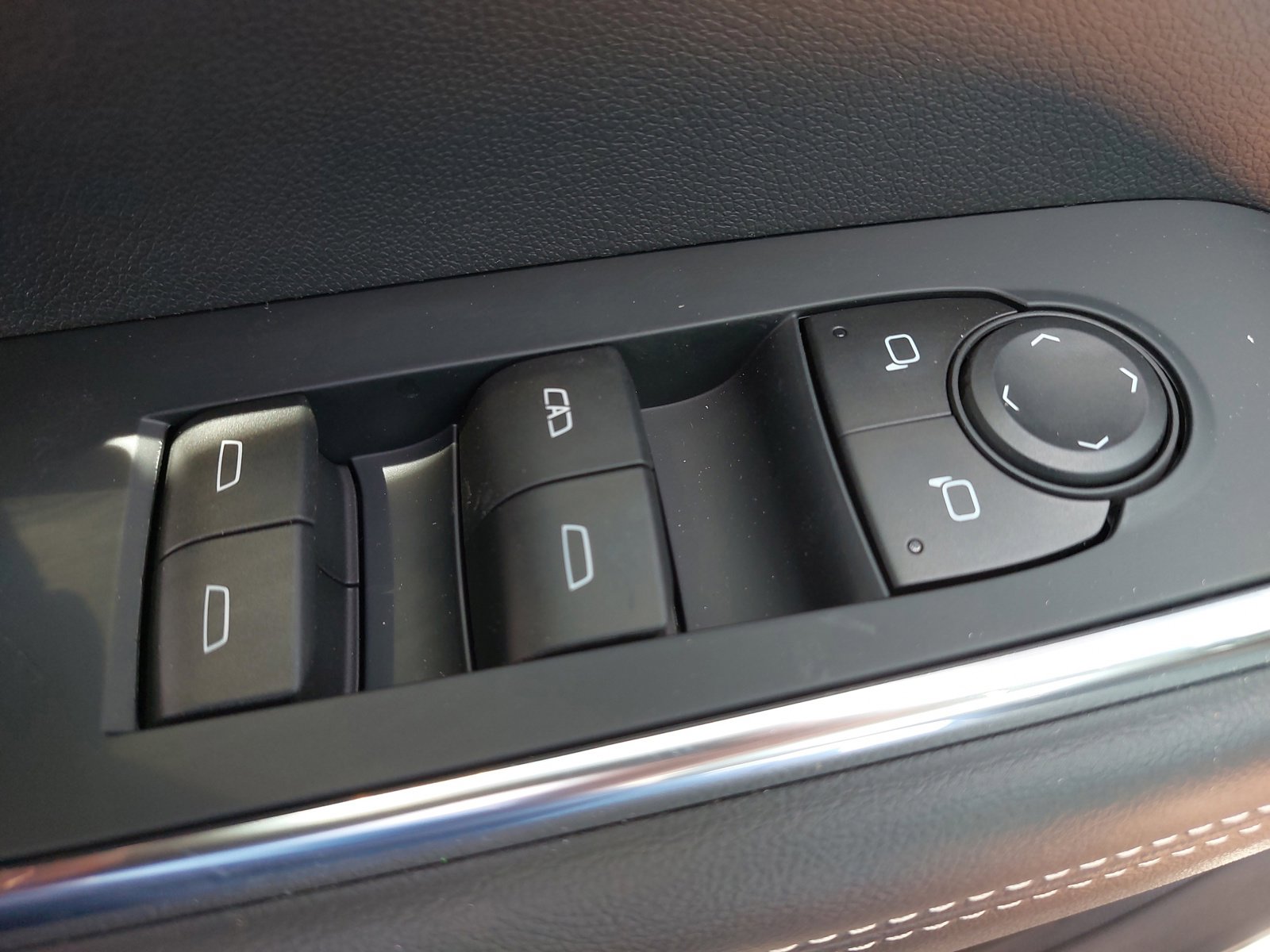 New 2025 GMC Acadia Elevation image 30