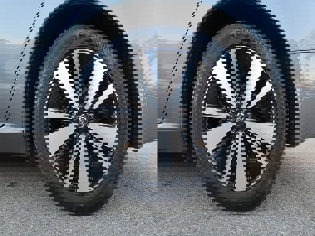 Used 2022 Nissan Altima 2.5 SV image 9