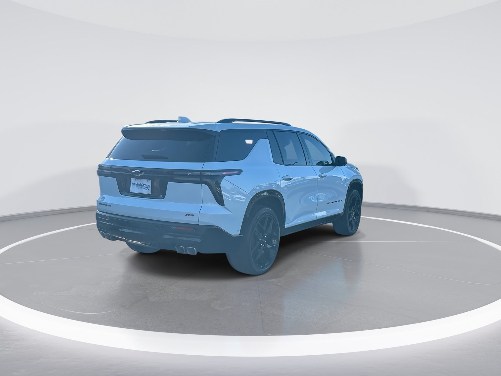 Used 2026 Chevrolet Traverse RS FWD image 9